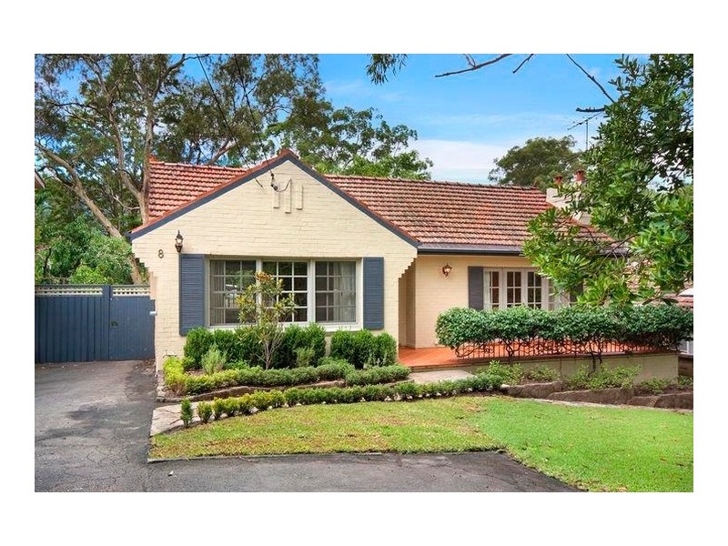 8 Catalpa Crescent, Turramurra NSW 2074