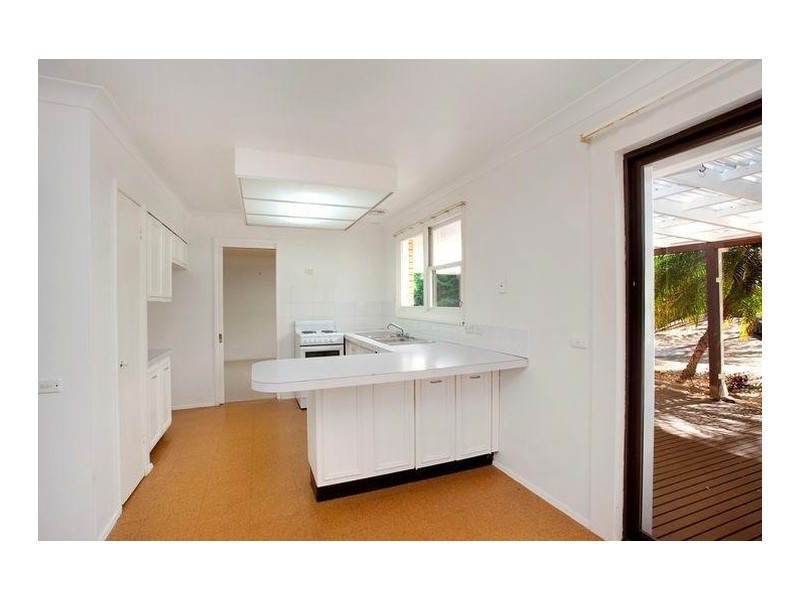 4 Wakooka Avenue, Elanora Heights NSW 2101