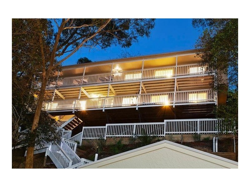 30 Tatiara Crescent, North Narrabeen NSW 2101