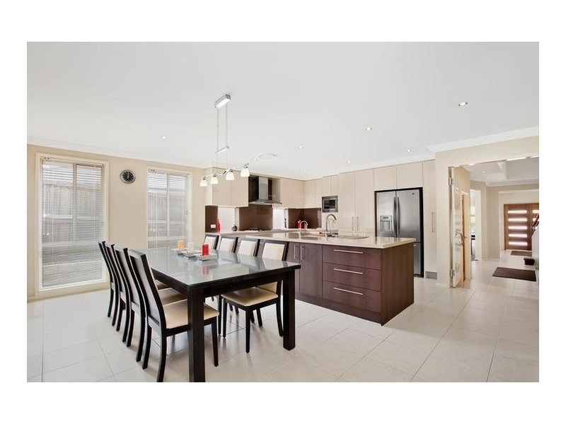 24 Streamdale Grove, Warriewood NSW 2102