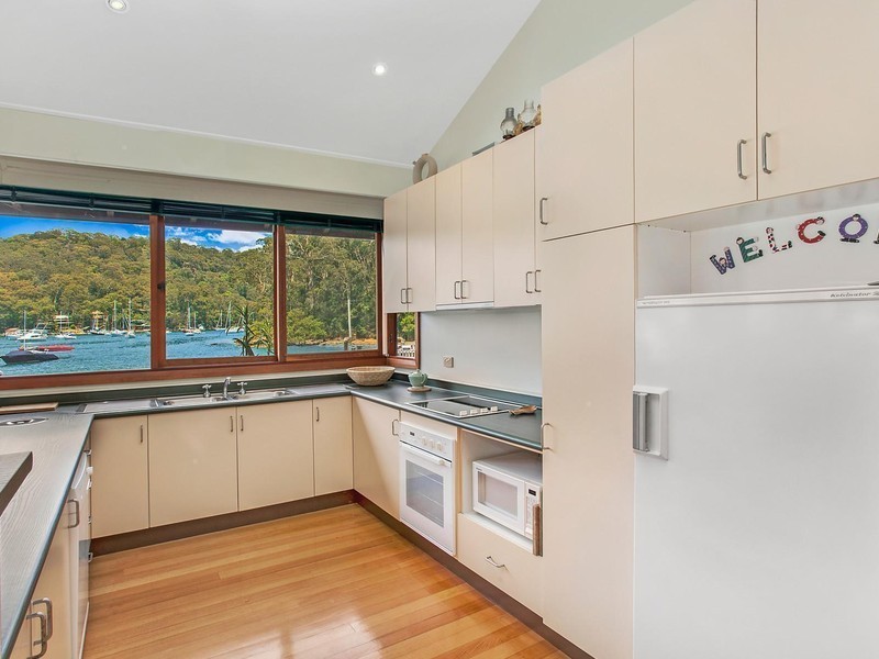 14 The Portions, Lovett Bay NSW 2105