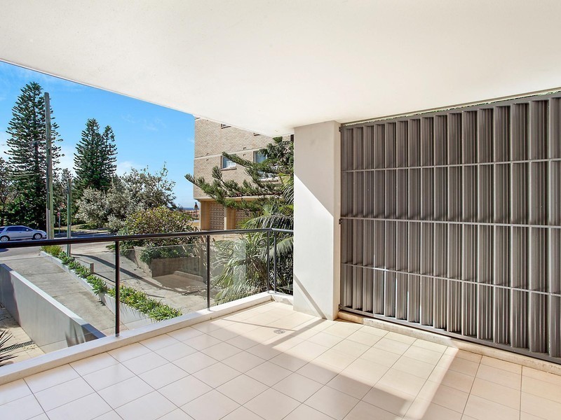 2/5 Darley Street, Mona Vale NSW 2103