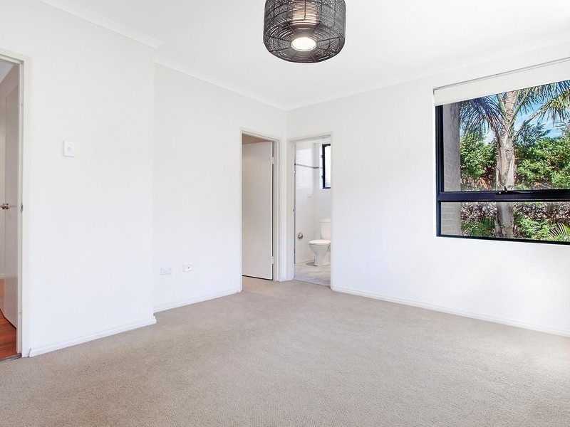 2/5 Darley Street, Mona Vale NSW 2103