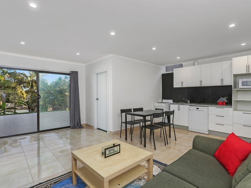 31 Lakeview Parade, Warriewood NSW 2102