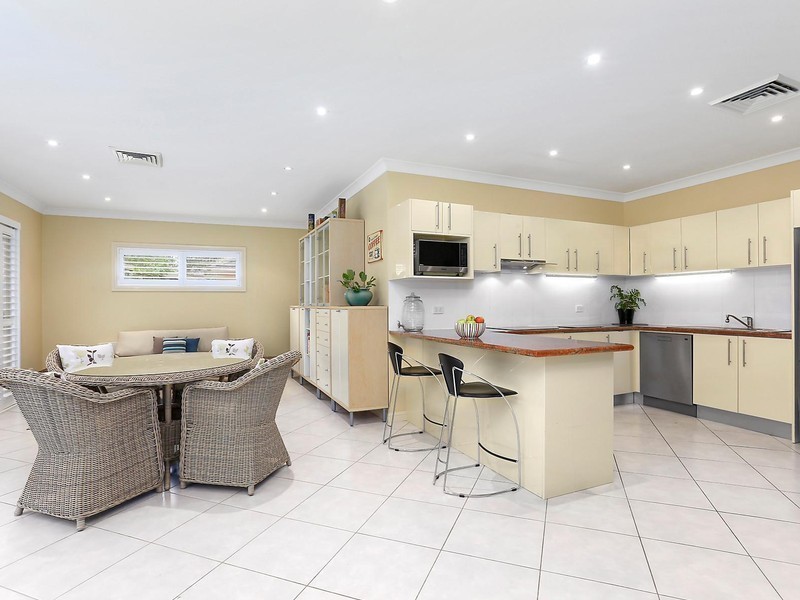 1637 Pittwater Road, Mona Vale NSW 2103