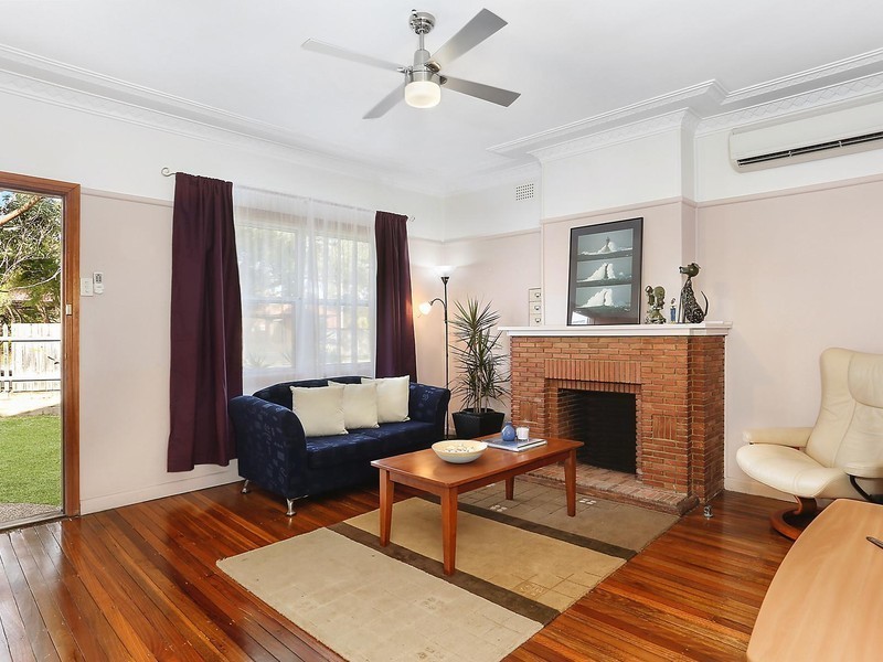 4 Parkes Road, Collaroy NSW 2097