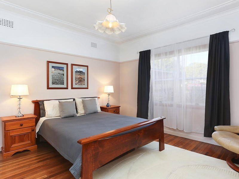 4 Parkes Road, Collaroy NSW 2097