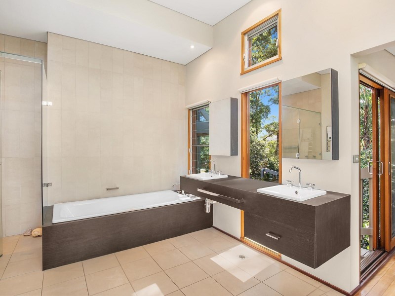 2011 Pittwater Road, Bayview NSW 2104