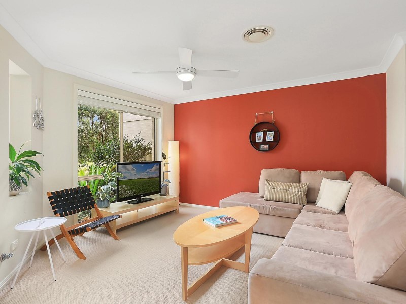 13 Lorikeet Grove, Warriewood NSW 2102