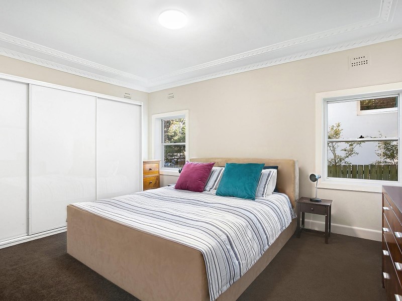 23 Frenchs Forest Road, Seaforth NSW 2092