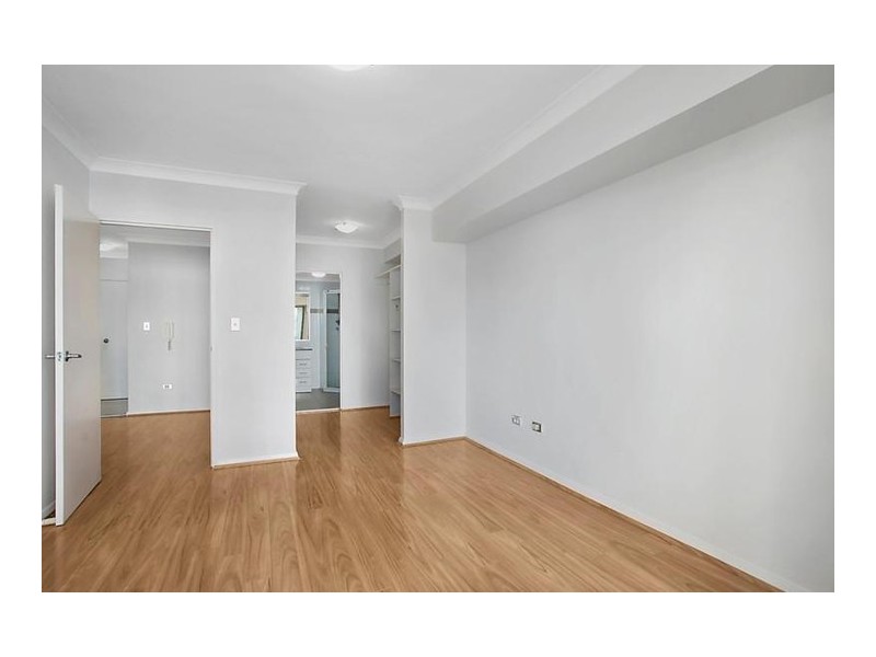 210/3 Orara Street, Waitara NSW 2077