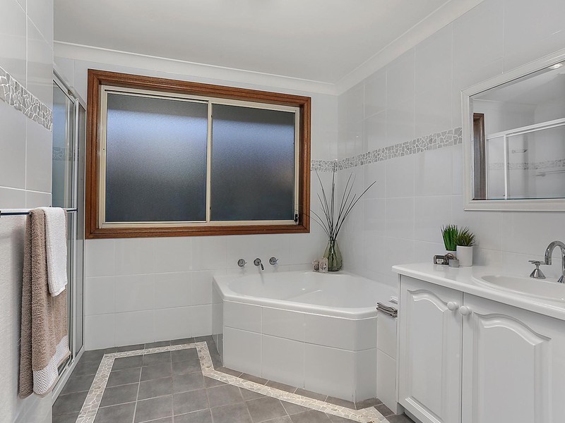 22 Yarrabin Crescent, Berowra NSW 2081