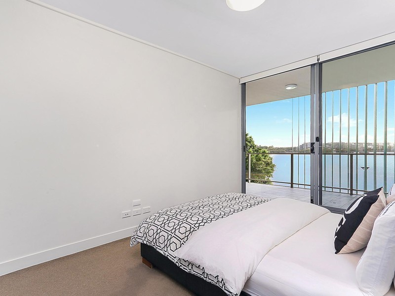 201/4 Lewis Avenue, Rhodes NSW 2138