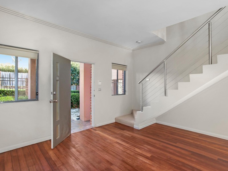 11/24 Pacific Highway, Wahroonga NSW 2076