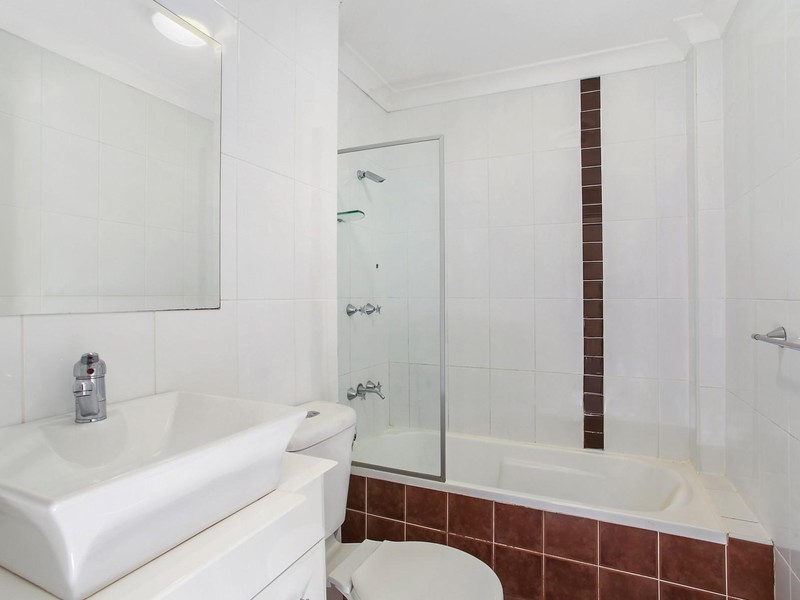 11/24 Pacific Highway, Wahroonga NSW 2076