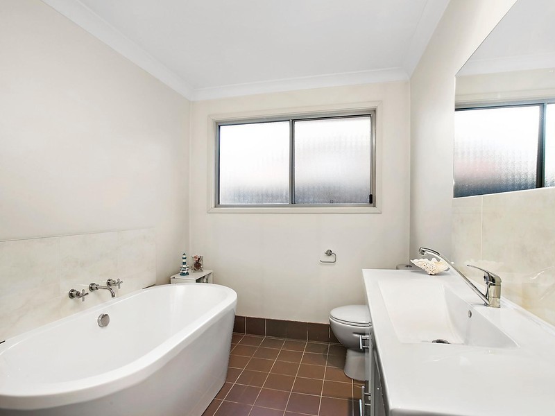 1A Northumberland Avenue, Mount Colah NSW 2079