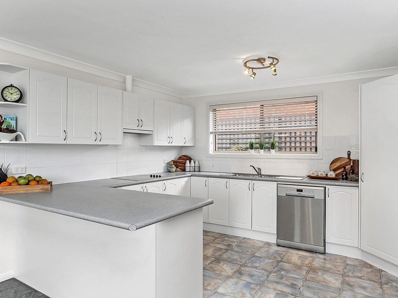 18 Lonsdale Avenue, Berowra Heights NSW 2082