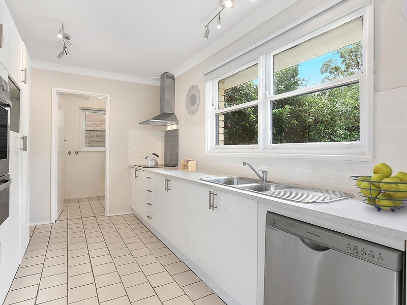 15 Malison Street, Wyoming NSW 2250