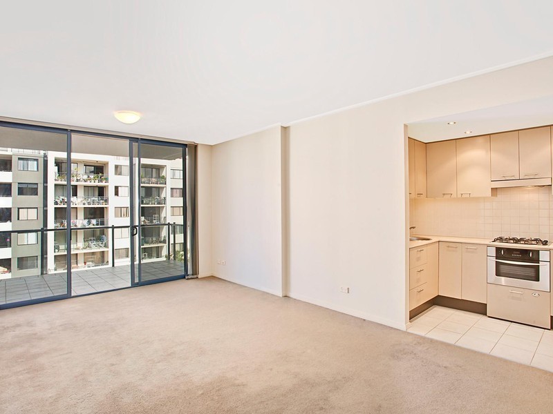 W604/2 Orara Street, Waitara NSW 2077