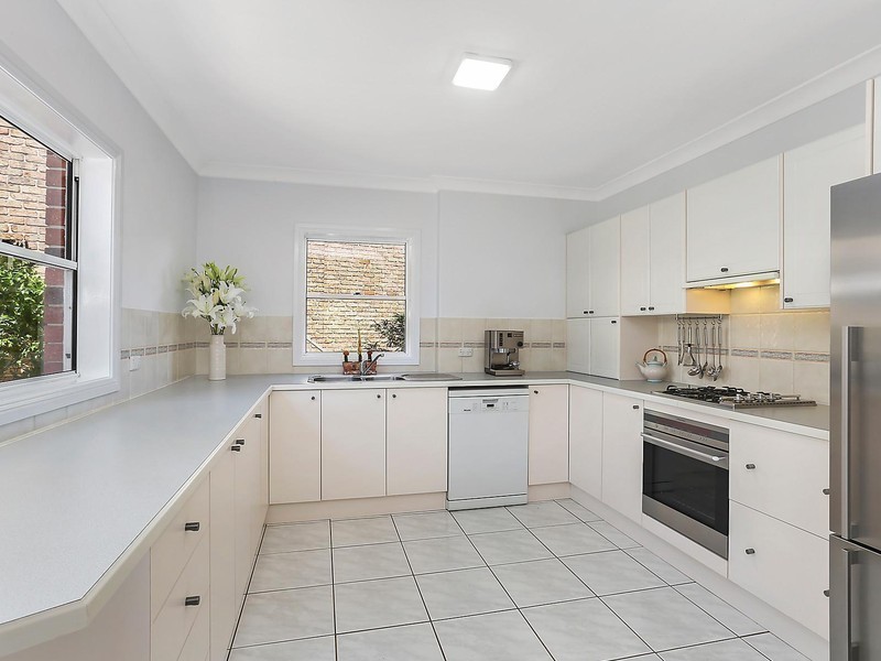 8 Piperita Close, Mount Colah NSW 2079