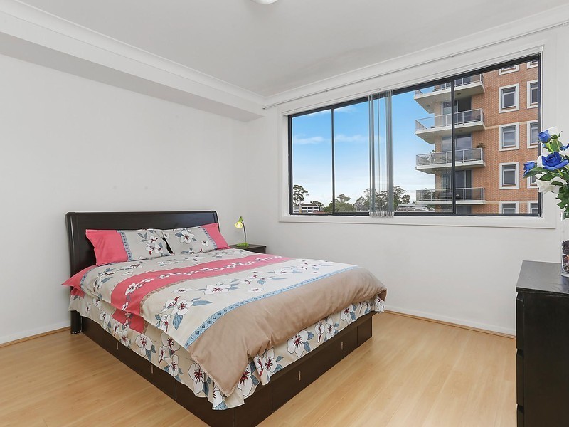 711/3 Orara Street, Waitara NSW 2077