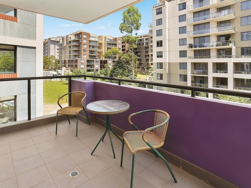2402/32 Orara Street, Waitara NSW 2077
