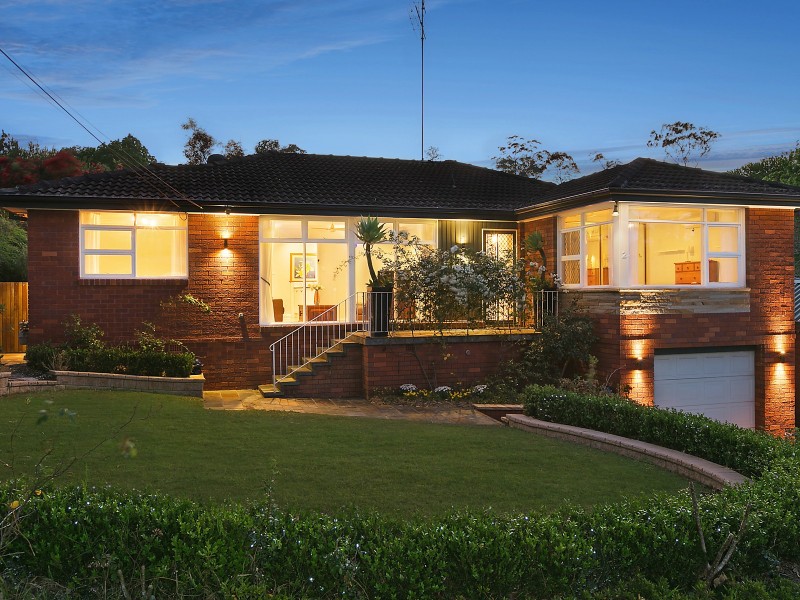 2 Playfair Road, Mount Colah NSW 2079