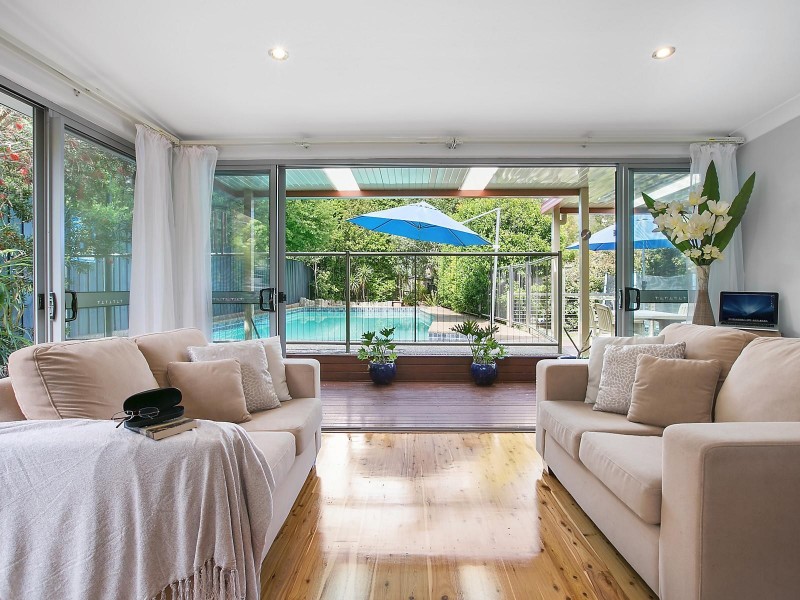 2 Playfair Road, Mount Colah NSW 2079