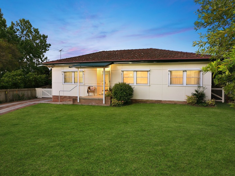 8 Arcadia Crescent, Berowra NSW 2081