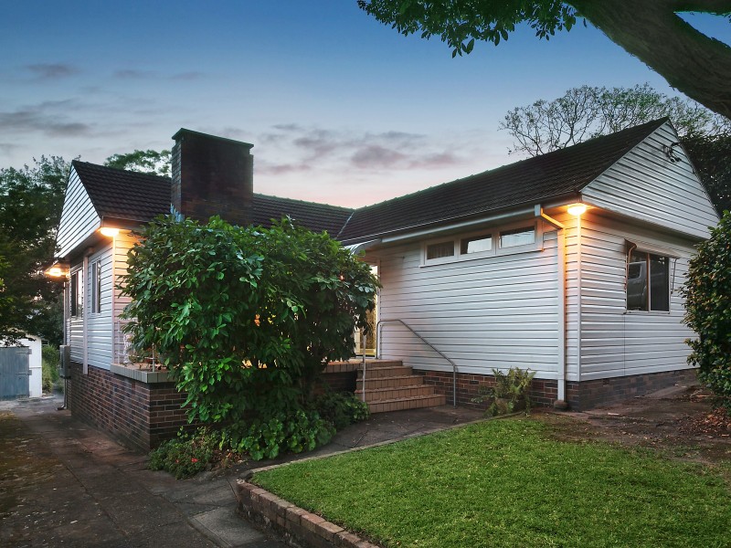 35 Goodlands Avenue, Thornleigh NSW 2120