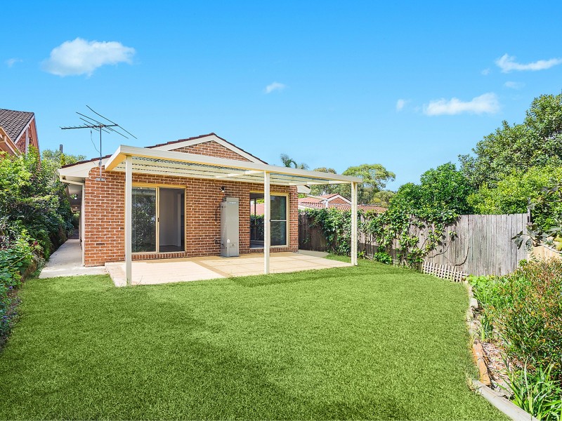 1/18 Grey Gum Road, Mount Colah NSW 2079