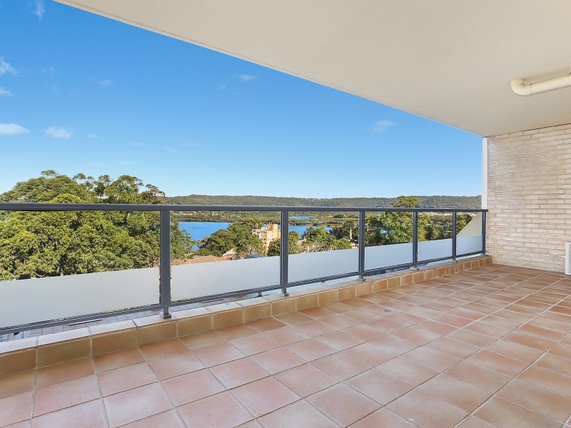 22/92 John Whiteway Drive, Gosford NSW 2250