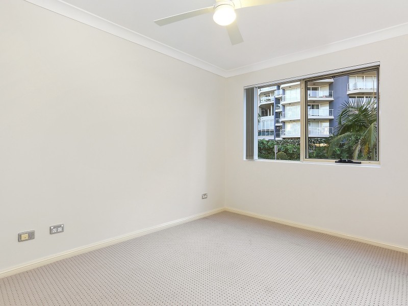22/92 John Whiteway Drive, Gosford NSW 2250