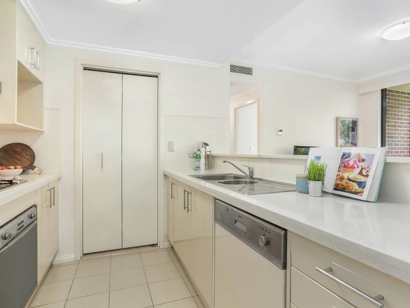 131/8 Thomas Street, Waitara NSW 2077