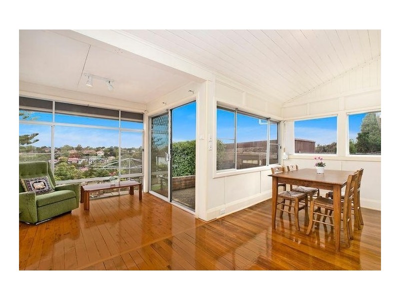 72 Minnamorra Avenue, Earlwood NSW 2206