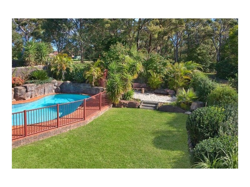 24 Palmer Close, Illawong NSW 2234