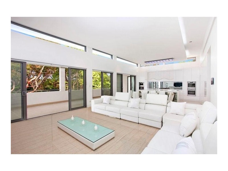 8 The Crescent, Hurstville Grove NSW 2220