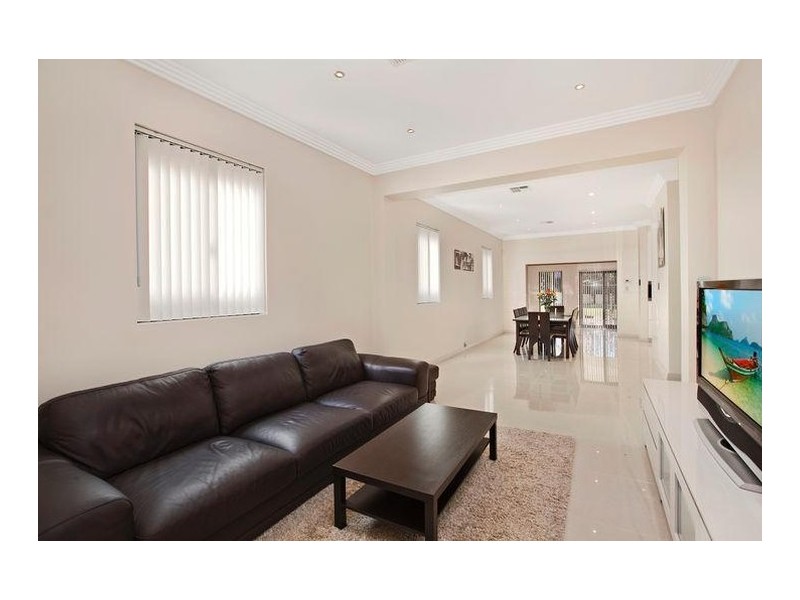 222 West Street, Blakehurst NSW 2221