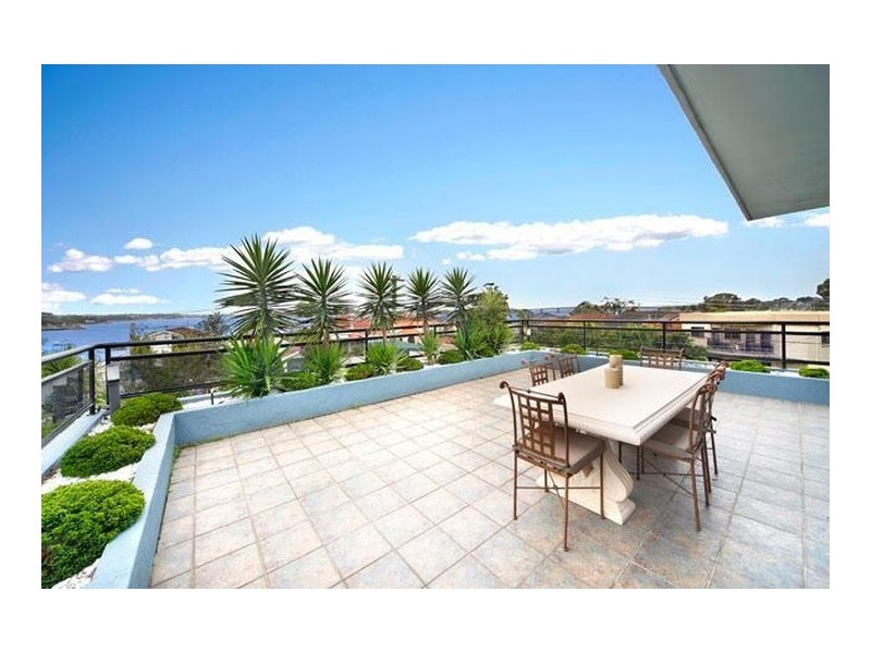 9 Belgrave Esplanade, Sylvania NSW 2224