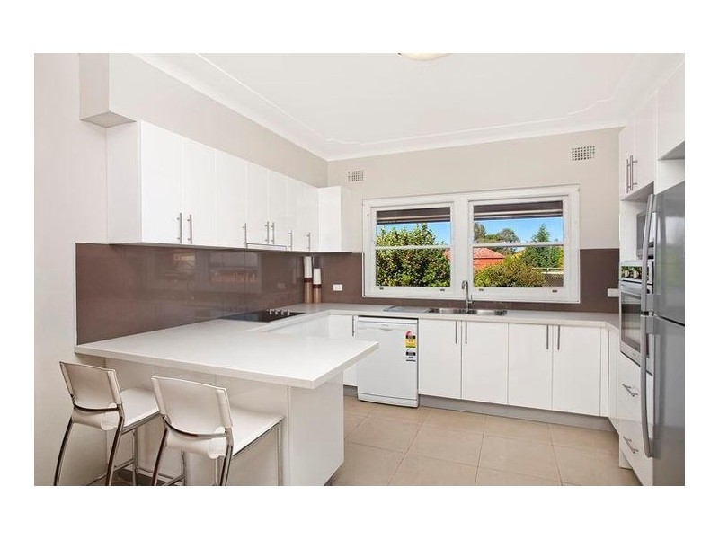 9 Wiggins Avenue, Beverly Hills NSW 2209