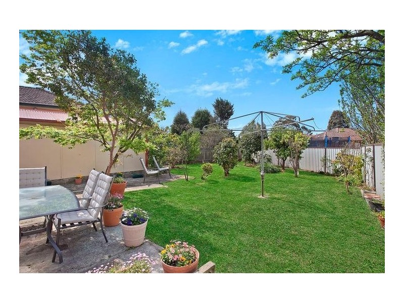 27 Lesley Avenue, Revesby NSW 2212