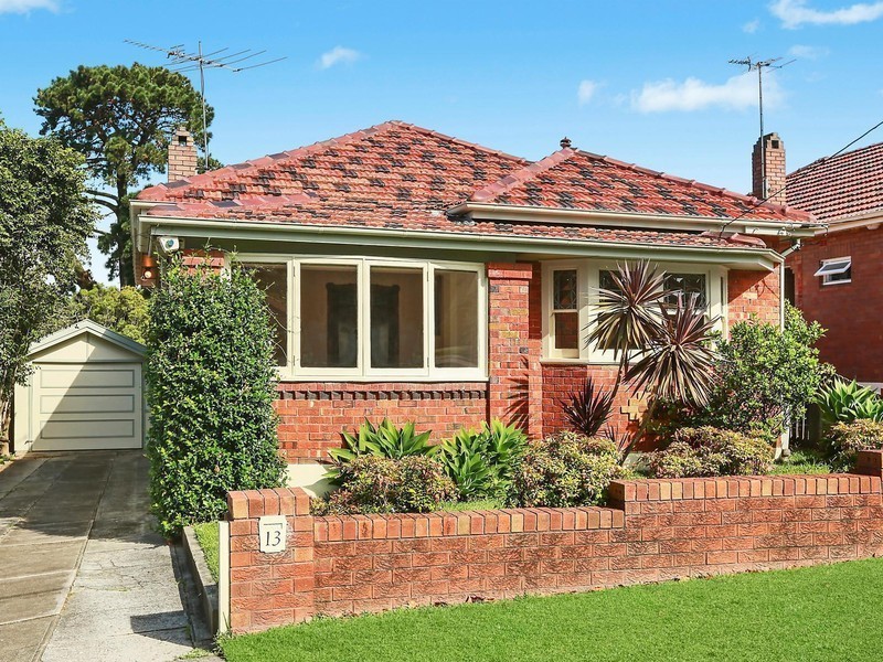 13 Unwin Street, Bexley NSW 2207