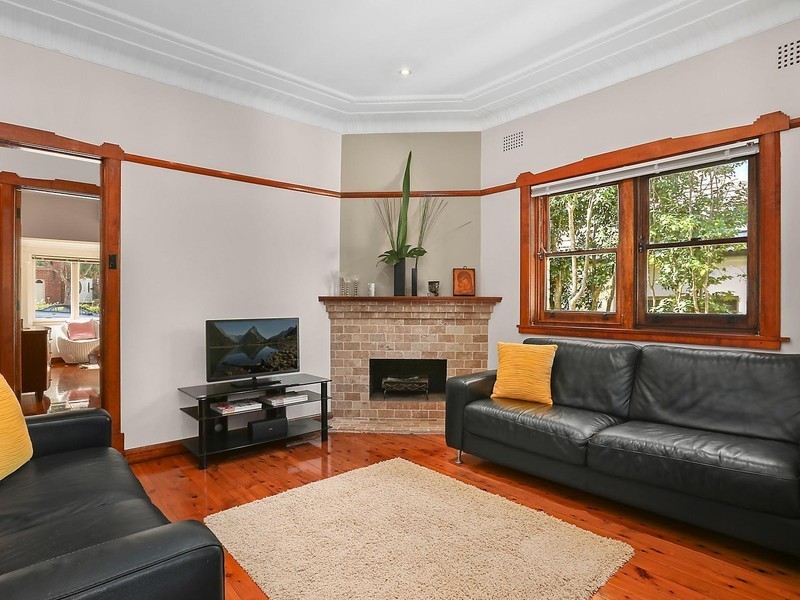 13 Unwin Street, Bexley NSW 2207