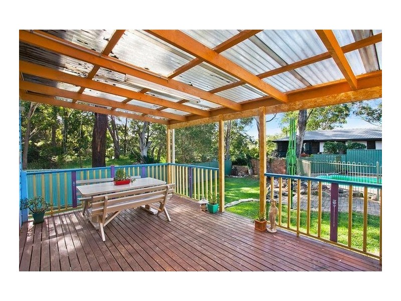 18 Ballanda Avenue, Lugarno NSW 2210
