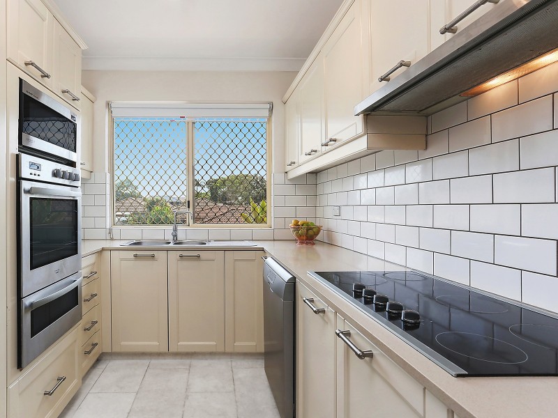 2/144 Russell Avenue, Dolls Point NSW 2219