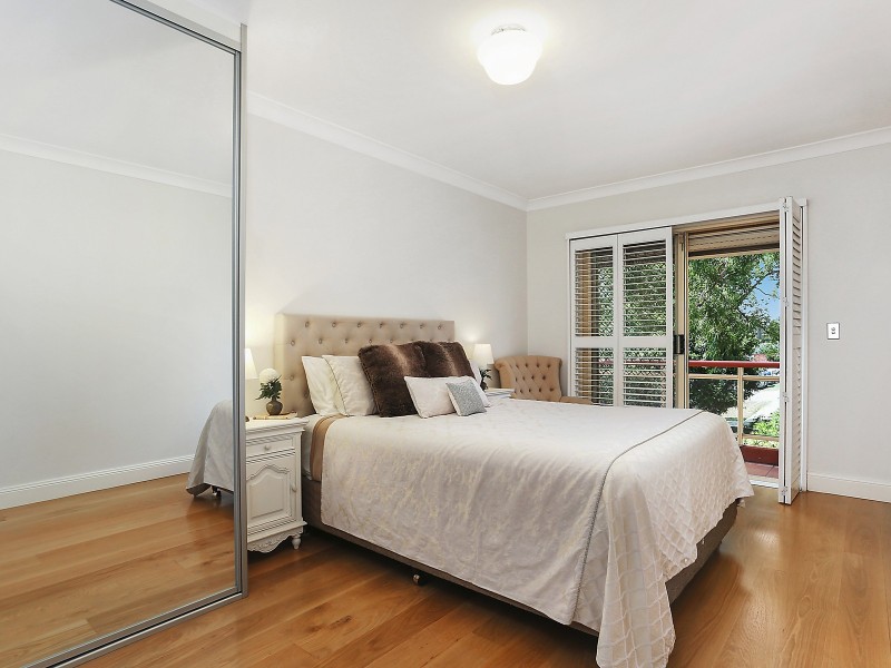 2/144 Russell Avenue, Dolls Point NSW 2219