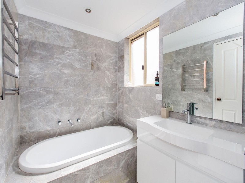 2/144 Russell Avenue, Dolls Point NSW 2219