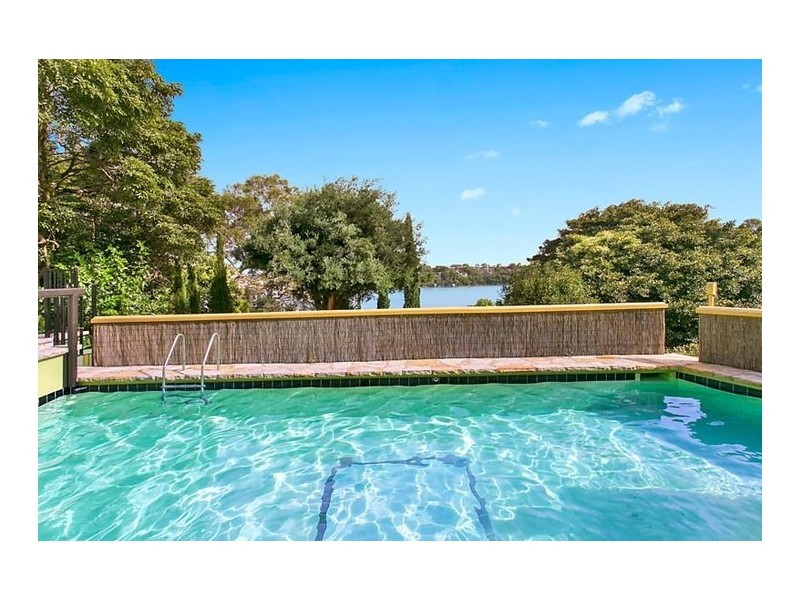 7 Stuart Crescent, Blakehurst NSW 2221