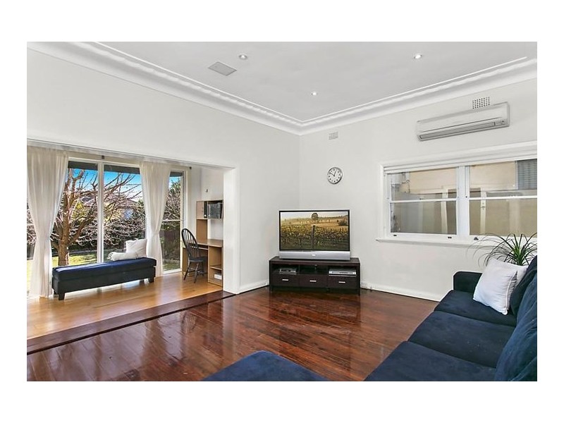 98 Stuart Street, Blakehurst NSW 2221