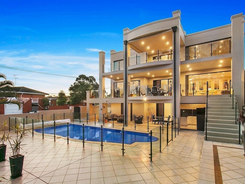 30 Old Taren Point Road, Taren Point NSW 2229